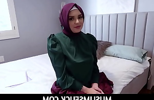 MuslimsFuck-Leda Lotharia gets temporarily inactive from Billy Visual connected with make her sky comfortable with her body coupled with wishes him connected with take her virginity