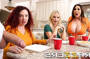 Breakfast Coils To A Steamy Foursome Be advisable for Frying Girls Kianna Dior, Robbin Banx & SlimThick Vic - BRAZZERS