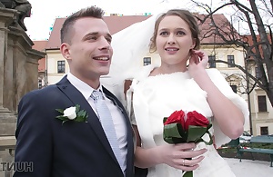 HUNT4K. Beloved Czech bride spends first night with rich wean away from