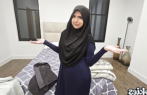 NOOKIES Hijab Sexual connection nearly Maribel (POV)