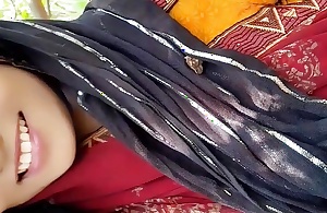 Indian beautiful sister-in-law taken outdoors and fucked constant right away she was alone in the garden
