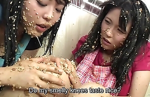 Subtitled extreme japanese natto sploshing lesbian babes